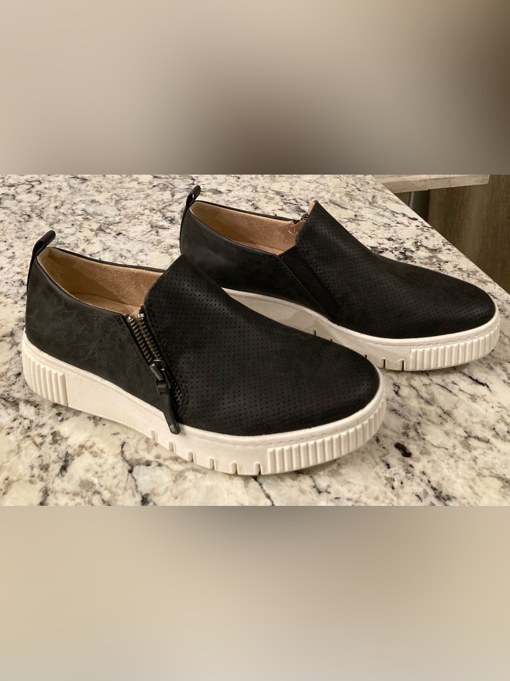 Soul Naturalizer Women’s Tia Slip On Sneaker